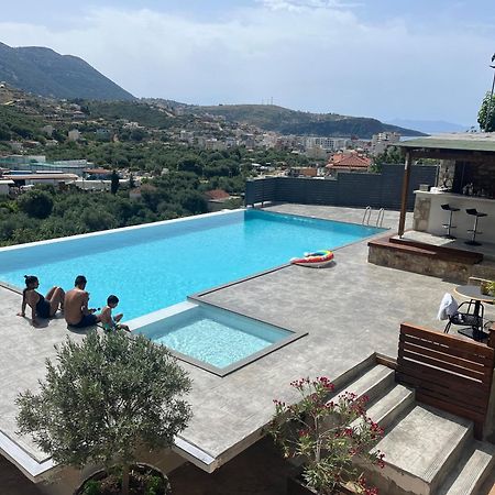 Royal 1967 Bed & Breakfast Himare Bagian luar foto