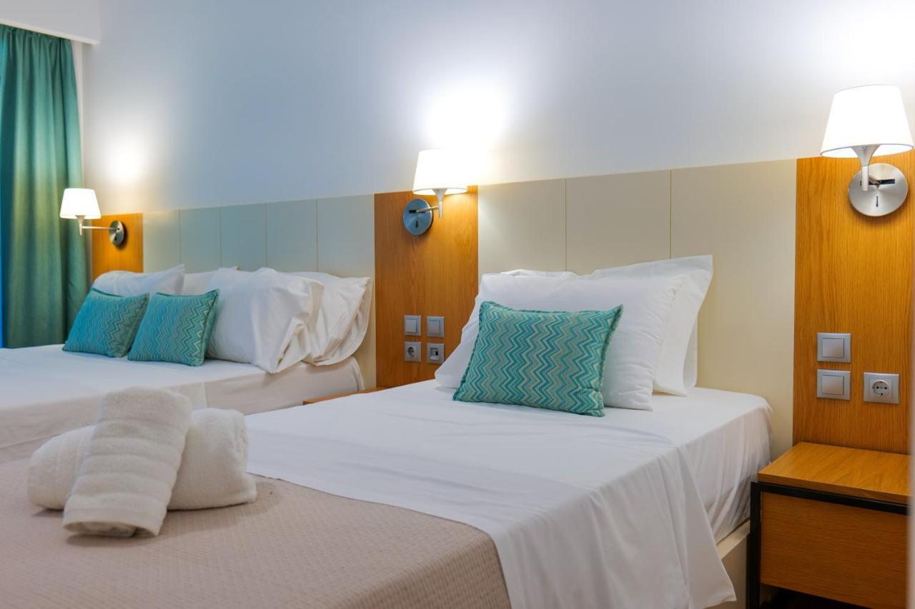 Royal 1967 Bed & Breakfast Himare Bagian luar foto